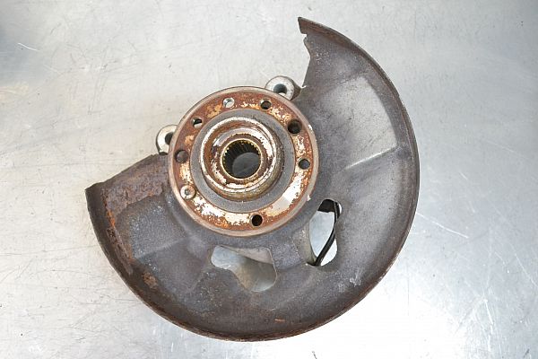 Spindle - front SAAB 9-5 (YS3E)