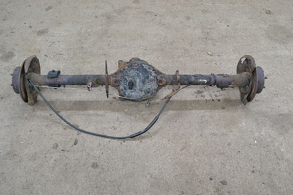 Rear axle assembly - complete VOLVO 760 Kombi (704, 765)