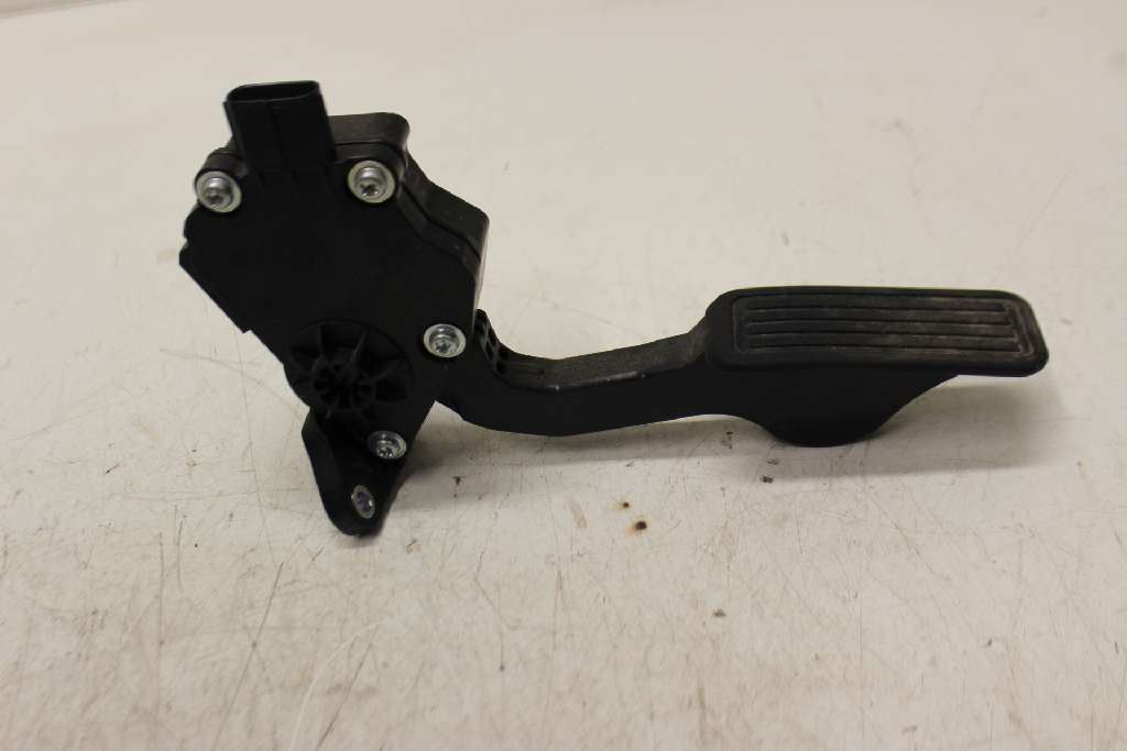 Speederpedal AUDI 200 (43)