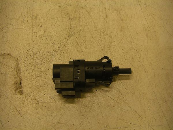 contact feu stop PEUGEOT 806 (221)