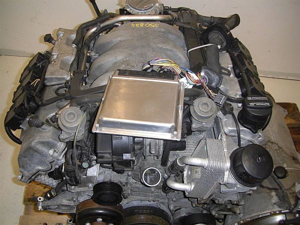 Motor BMW 5 (E28)