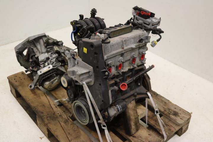 Motor BMW 3 (E30)