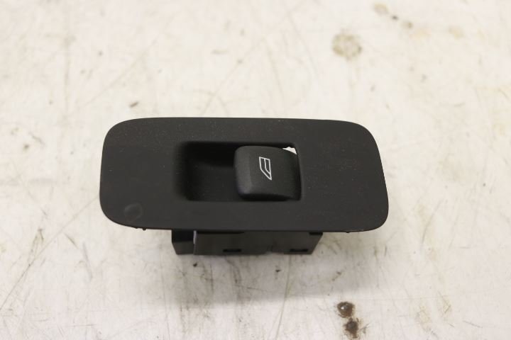 Switch - electrical screen heater PIAGGIO PORTER Box