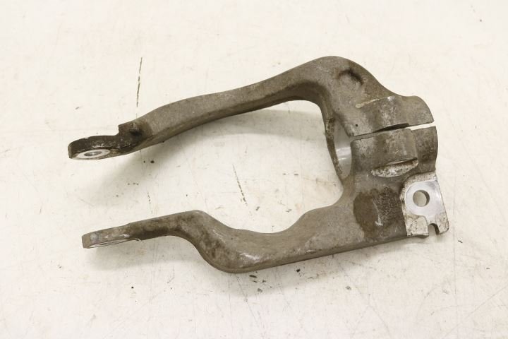 Lower shock bracket