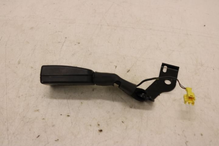 Seatbelt buckle