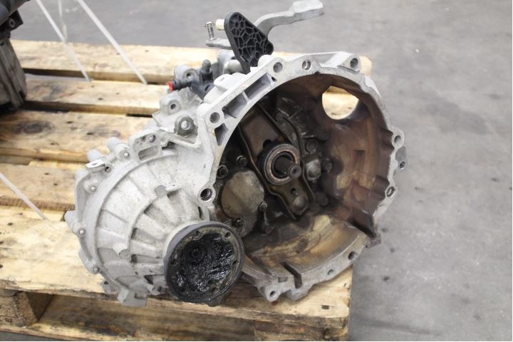 Schaltgetriebe BMW 02 (E10)