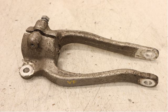 Lower shock bracket