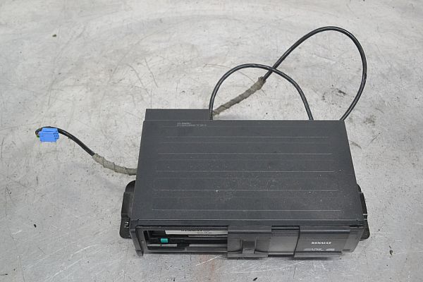 CD/DVD changer
