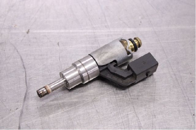 Fuel injector