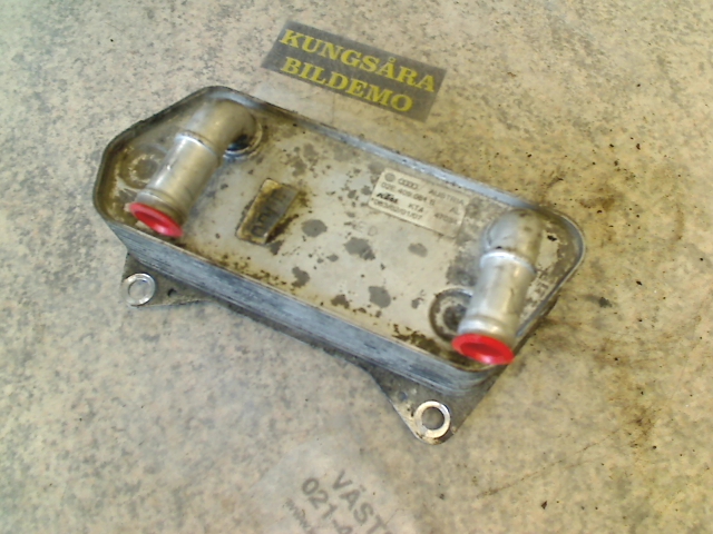 Ölkühler - komponente VW CADDY III Box (2KA, 2KH, 2CA, 2CH)