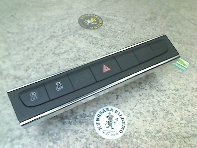 Interrupteur de danger AUDI A3 Sportback (8PA)