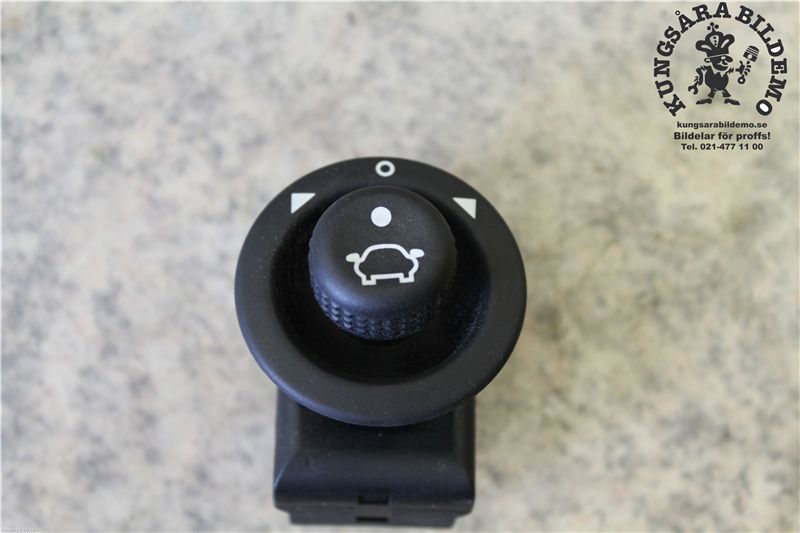 Wing mirror - switch FORD FOCUS Turnier (DNW)