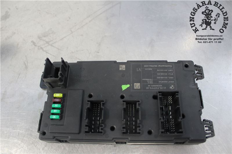6135-9866978: Fuse box, Comfort Control Module, Controller