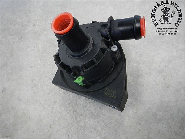 Circulation pump SEAT ATECA (KH7)