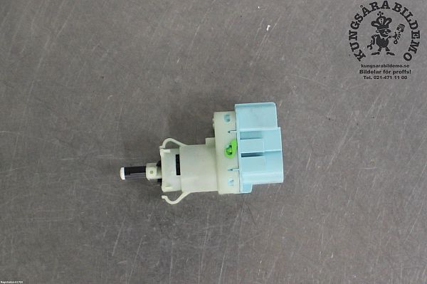 Brake pedal sensor switch