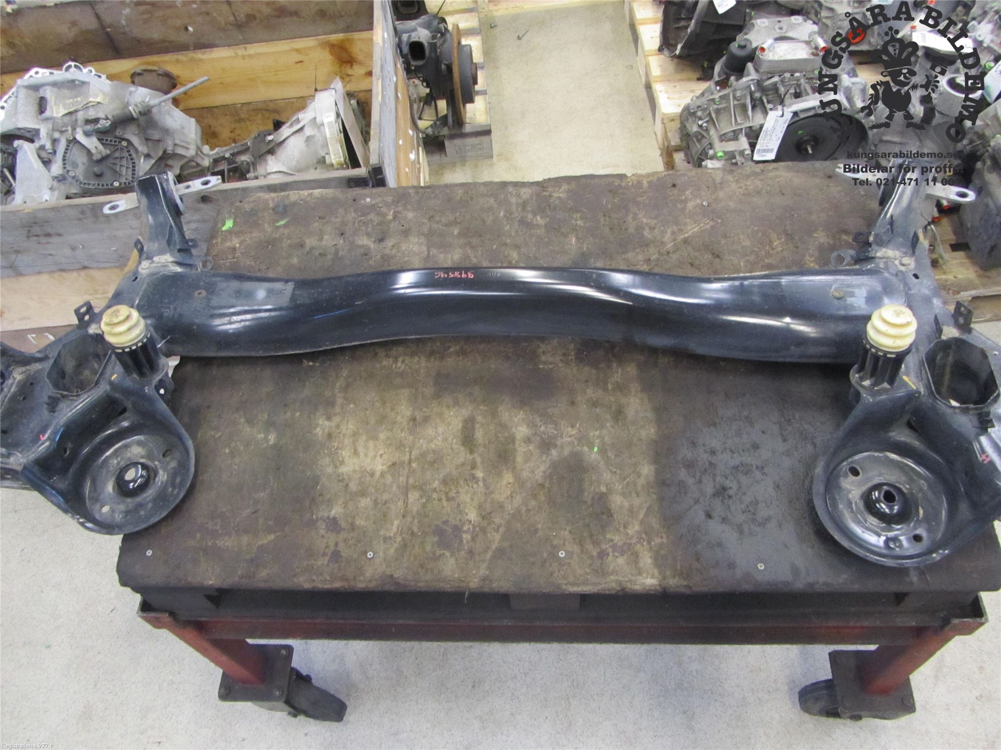 Peugeot 5008 II Rear axle assembly - complete 9822361680