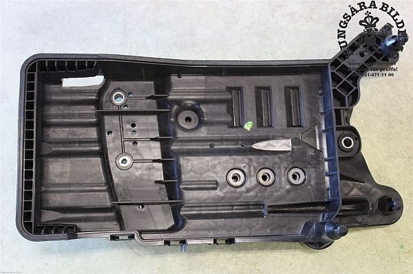 Battery casing VW TIGUAN (AD1)