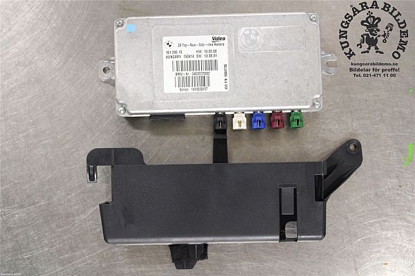 Blind spot radar bracket