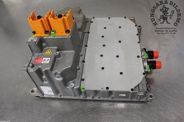Converter / omformer - Elektrisk PORSCHE TAYCAN (Y1A)