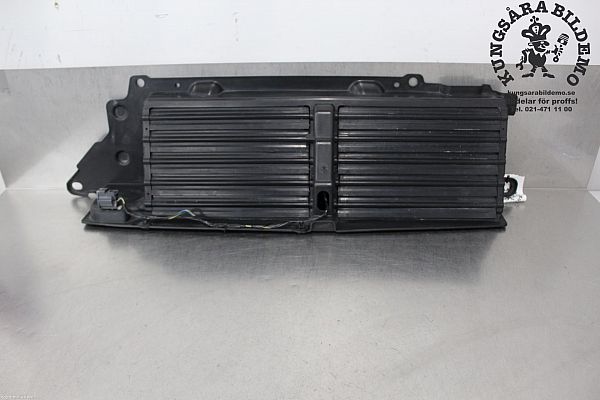 Air intake - front LAND ROVER RANGE ROVER SPORT (L494)