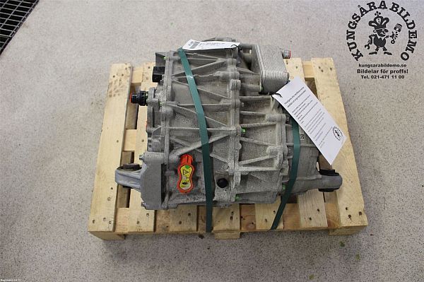 Motor - elektrisk - foran TESLA MODEL 3 (5YJ3)