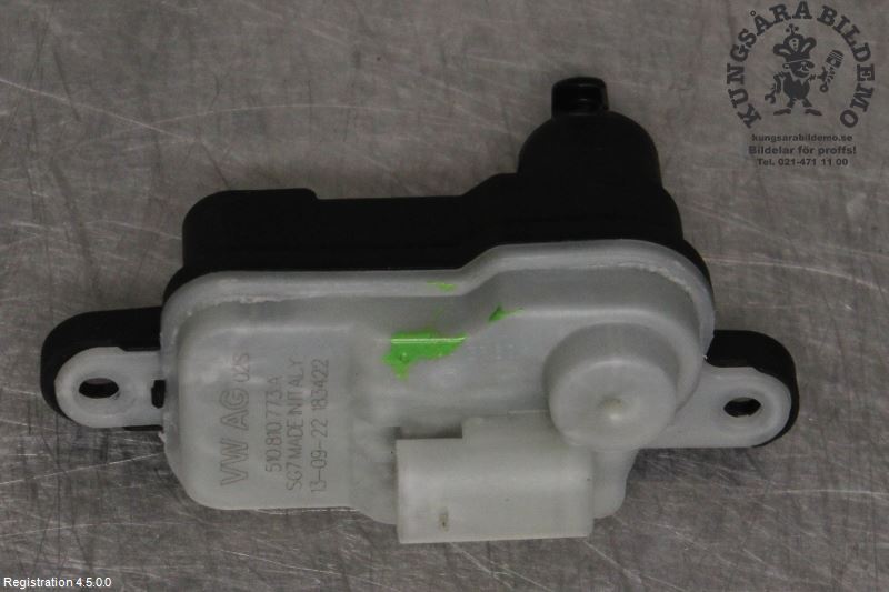 Central lock AUDI A3 Sportback (8YA)