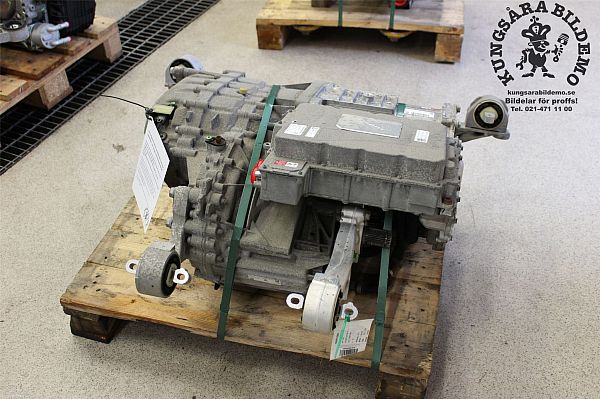 Motor - elektrisk - foran PORSCHE TAYCAN (Y1A)