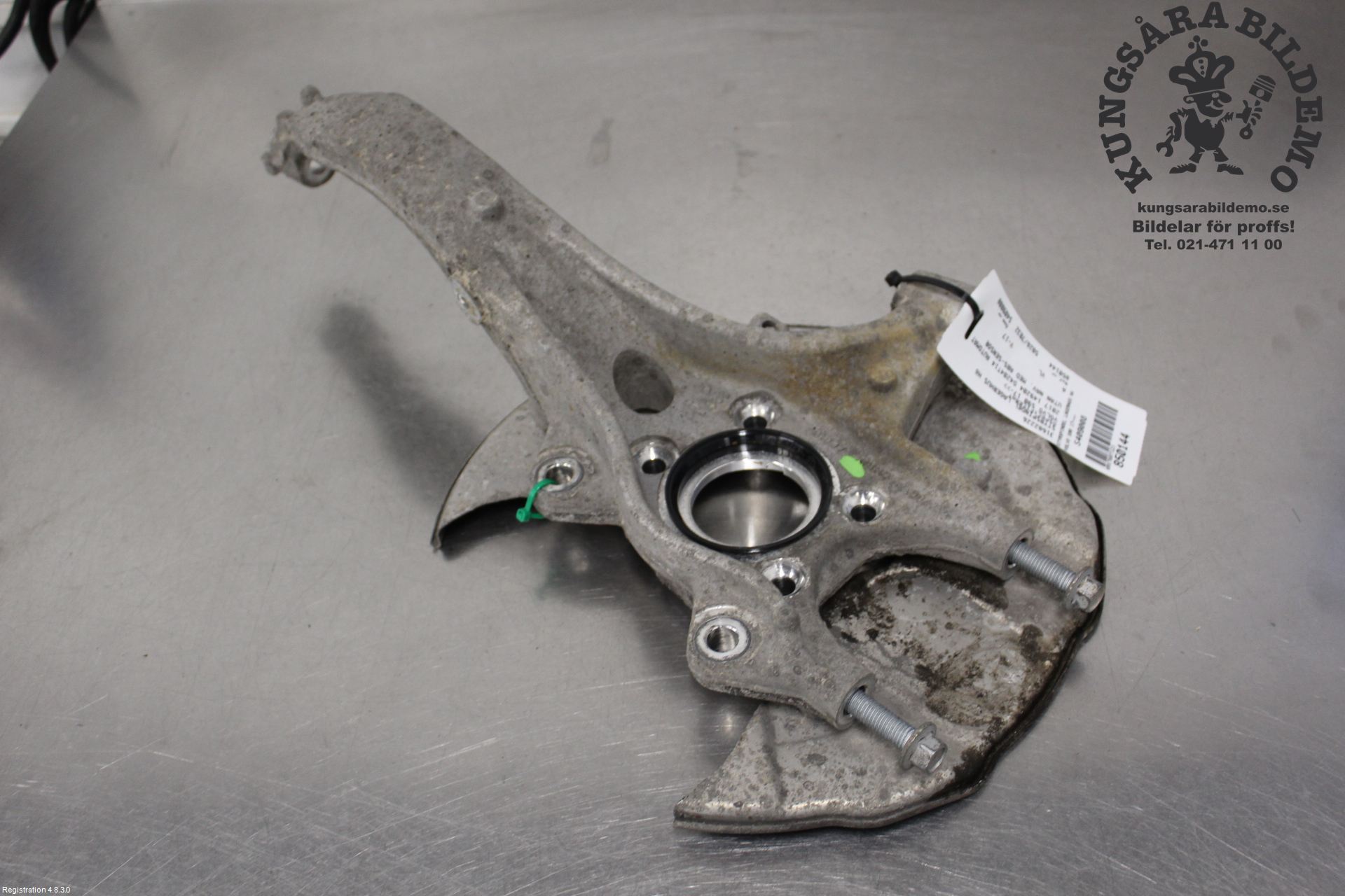 31682226 : Spindle - front - Autoparts24