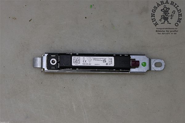 Wzmacniacz antenowy PORSCHE MACAN (95B)