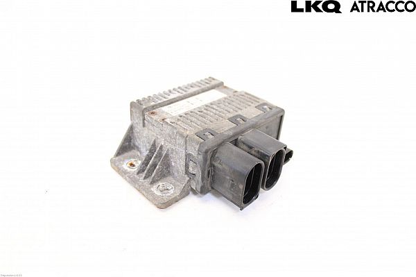 Coolant fan relay