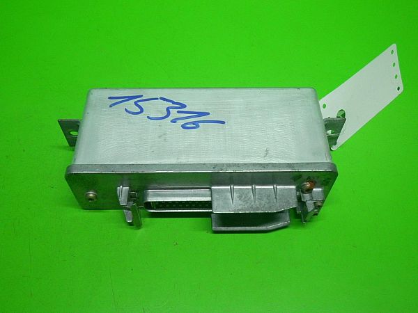 Boitier commande ABS BMW 5 Touring (E34)