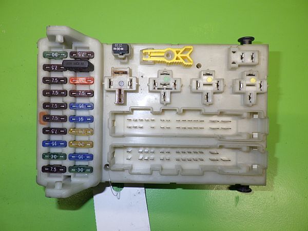 Fuse box FORD MONDEO   Saloon (GBP)