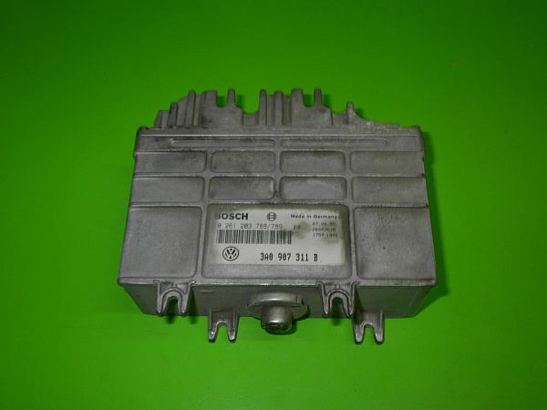 Computer motormanagement VW PASSAT B3/B4 Estate (3A5, 35I)