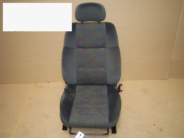 Fotele przednie – 4 drzwi OPEL VECTRA B Hatchback (J96)
