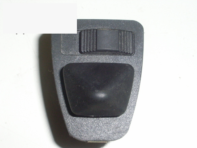 Wing mirror switch