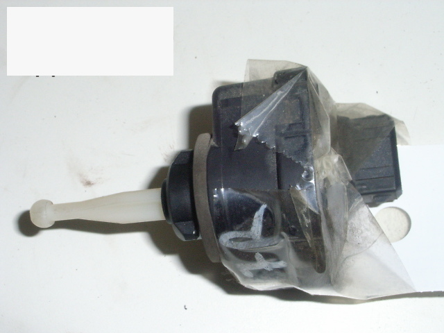 Headlight level adjustment motor