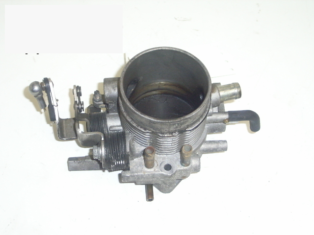 Throttle body OPEL VECTRA B Estate (J96)