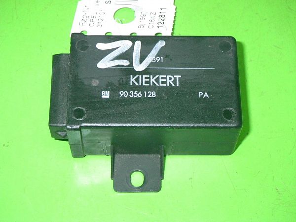 Central locking control unit OPEL VECTRA A (J89)