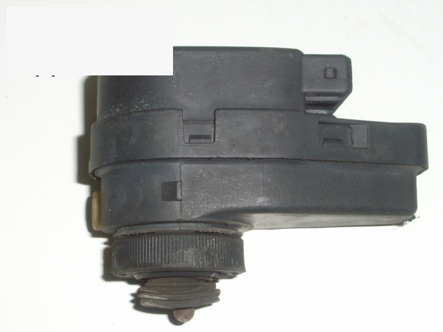 moteur de régulation de phares NISSAN SUNNY Mk II Hatchback (N13)