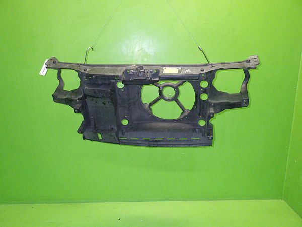 Radiator support panel