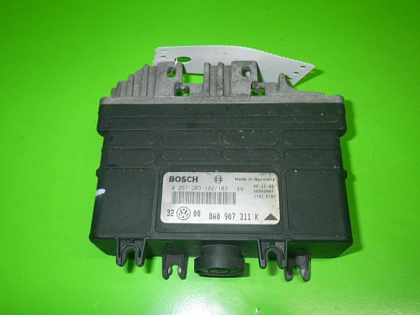 Computer motormanagement VW PASSAT B3/B4 Estate (3A5, 35I)
