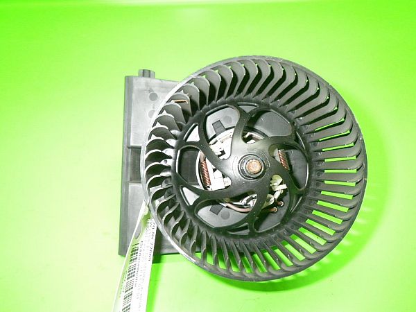 Kachel Ventilatiemotor / aanjager VW POLO (6N2)