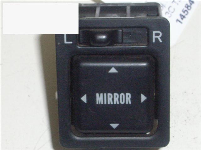 Lusterka boczne – pokrętło przełącznika regulacji TOYOTA PICNIC (_XM1_)