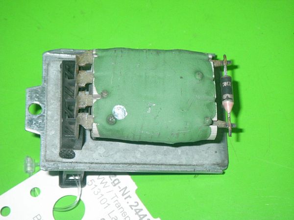AC control unit VW TRANSPORTER / CARAVELLE Mk IV Bus (70B, 70C, 7DB, 7DK, 70J,