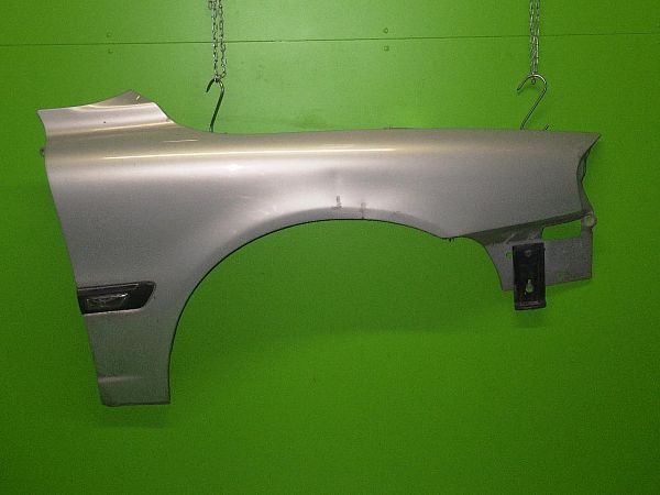 Front wing right VOLVO S80 I (184)