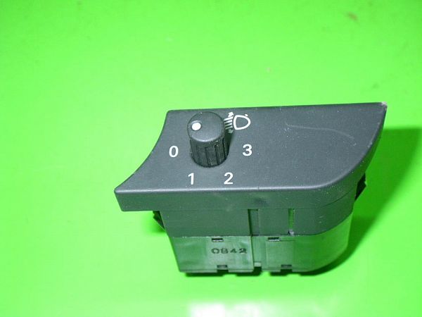 Switch - light adjuster AUDI A4 (8E2, B6)