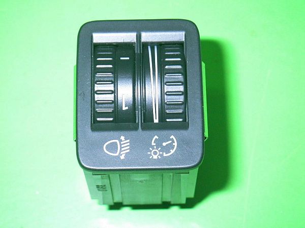 Przełącznik regulacji świateł VW PASSAT (3C2)