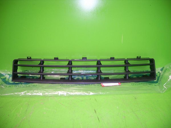 Front bumper lower grill