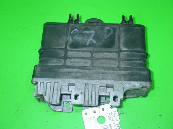 Computer motormanagement VW GOLF Mk III (1H1)