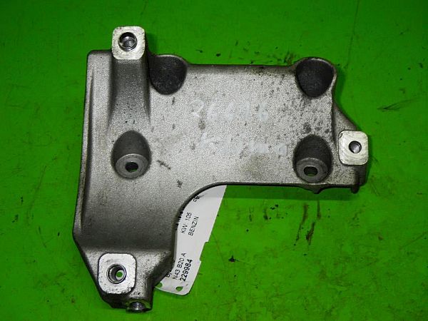 Ac pump mountings BMW 3 (E90)